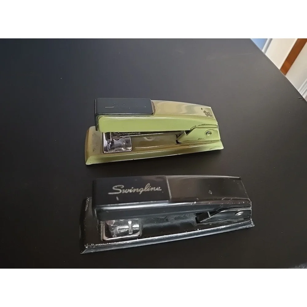 2 Vtg Swingline Model 711 Black Green Desktop 5